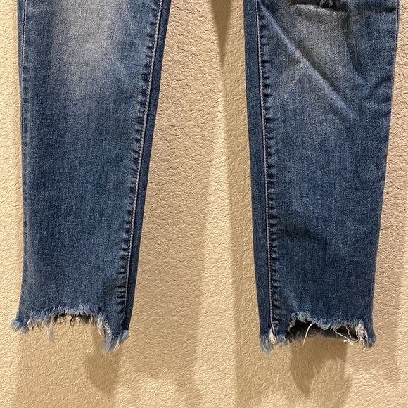 Levi’s premium San Francisco 724 High Rise Straight Jeans - Picture 3 of 5